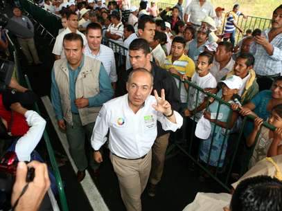 Gobierno de Calderón deja mayor número de "ninis" Foto: Reforma 