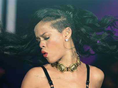 Singer Rihanna performs at The Forum in Kentish Town in London November 19, 2012. Rihanna is in the UK to promote her latest album "Unapologetic". Foto: Dylan Martinez / Reuters