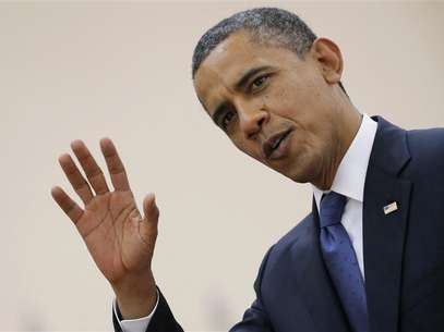 U.S. President Barack Obama speaks at the Rodon Group, a manufacturer of toys in Hatfield, Pennsylvania, November 30, 2012. Obama pushed for congress to resolve the issue of U.S. debt and Bush-era tax cuts that are set to expire at the end of the year. Foto: Jason Reed / Reuters