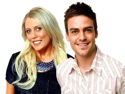 2day FM radio hosts Mel Greig (L) and Michael Christian, pose in Sydney in this picture obtained by Reuters on December 8, 2012. Foto: Southern Cross Austereo / Reuters