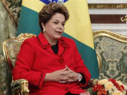 Brazilian President Dilma Rousseff speaks during her meeting with Russian President Vladimir Putin in Moscow's Kremlin December 14, 2012. Foto: Maxim Shemetov / Reuters