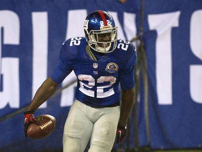 New York Giants running back David Wilson reacts in the end zone after he scored a touchdown against the New Orleans Saints in the fourth quarter of their NFL football game in East Rutherford, New Jersey, December 9, 2012. Foto: Ray Stubblebine / Reuters