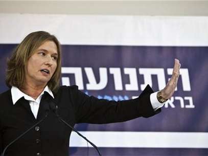 Former centrist Israeli Foreign Minister Tzipi Livni gestures during a news conference in Tel Aviv November 27, 2012. Foto: Nir Elias / Reuters