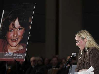 Scarlett Lewis, mother of Sandy Hook victim Jesse Lewis, speaks at a public hearing on gun control at Newtown High School in Newtown, Connecticut January 30, 2013. Foto: Carlo Allegri / Reuters