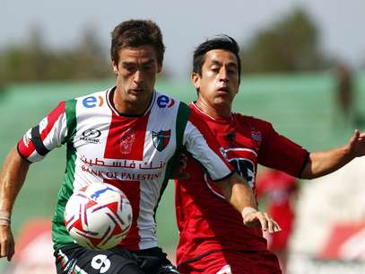 Los rojos pudieron lograr el triunfo en la parte final del duelo. Foto: Agencia Uno