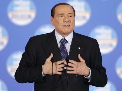 Former Italian prime minister Silvio Berlusconi speaks during a political rally in downtown Rome, February 7, 2013. Foto: Max Rossi / Reuters