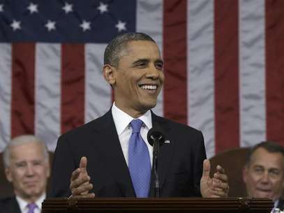 U.S. President Barack Obama (C), flanked by Vice President Joe Biden (L) and House Speaker John Boehner (D-OH), delivers his State of the Union speech on Capitol Hill in Washington, February 12, 2013. Foto: Charles Dharapak / Reuters