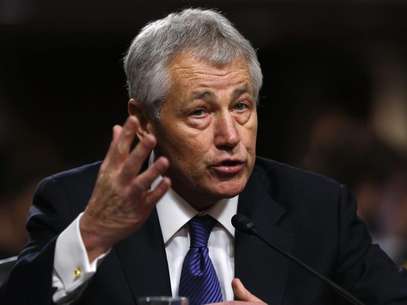 Former U.S. Senator Chuck Hagel (R-NE) testifies during a Senate Armed Services Committee hearing on his nomination to be Defense Secretary, on Capitol Hill in Washington, January 31, 2013. Hagel, 66, is a decorated Vietnam War veteran and a former two-term Republican senator. Foto: Kevin Lamarque / Reuters