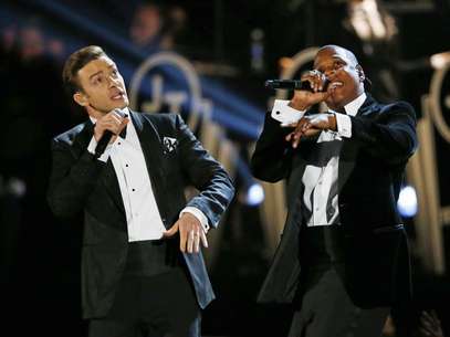 Justin Timberlake performs with Jay-Z (R) at the 55th annual Grammy Awards in Los Angeles, California, February 10, 2013. Foto: Mike Blake / Reuters