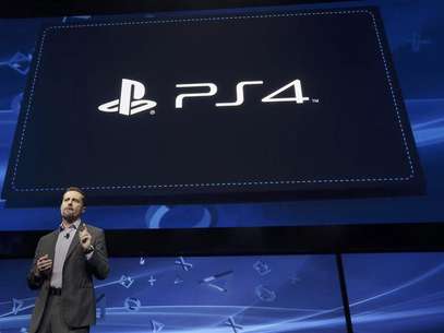 Andrew House, president and Group CEO of Sony Computer Entertainment, speaks during the unveiling of the PlayStation 4 launch event in New York, February 20, 2013. Foto: Brendan McDermid / Reuters