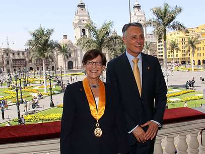 La alcaldesa de Lima, Susana Villarán junto al presidente de Portugal, Aníbal Cavaco, Foto: Terra Perú