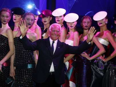 Giorgio Armani tras uno de sus desfiles. Foto: Getty Images