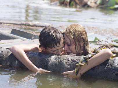 En The Impossible se cuenta la verdadera historia de una familia atrapada en medio del tsunami del Océano Índico del 2004 Foto: Summit Entertainment