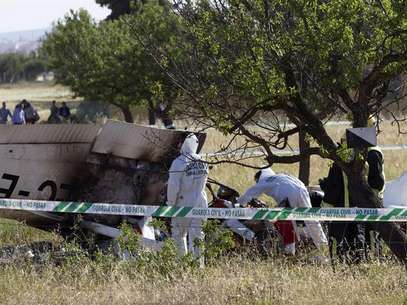 Vista del lugar en el que una avioneta se ha estrellado en una zona sin viviendas en el municipio de Marratxí y en el que tres de sus cuatro ocupantes han fallecido. Foto: 