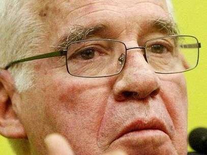 Luis Aragonés, en rueda de prensa. Foto: EFE en español