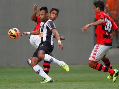 fernandinhoatleticomgxflamengo2010ramonb
