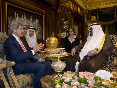 Relações EUA-Arábia Saudita devem continuar ‘pelo bom caminho’