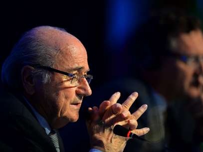 Fifa, do presidente Joseph Blatter, disponibilizou ingressos para abertura e final da Copa do Mundo Foto: Getty Images