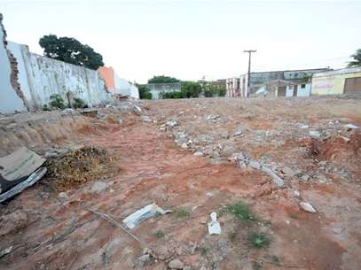 Loteamento São Francisco já não existe e deu lugar aos escombros de demolições Foto: Eduardo Amorim / Brisa Comunicação e Arte - Especial para o Terra