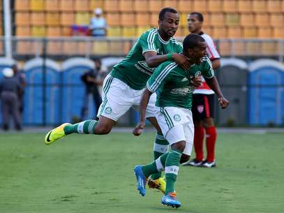 De volta ao Palmeiras, Mazinho fez gol, deu assistência e provou que também pode ser um reforço Foto: Luis Moura / Gazeta Press