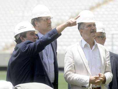 Andrés Sanchez procura R$ 400 milhões em troca de nome da Arena Corinthians Foto: Ricardo Matsukawa / Terra