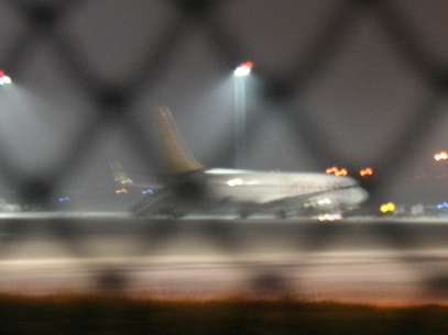 Havia 110 pessoas a bordo do avião no avião da Pegasus Airline&nbsp; Foto: AFP