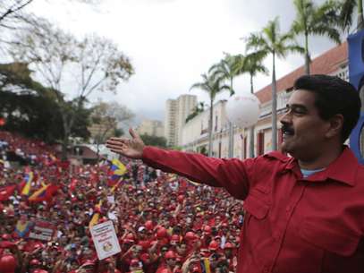 Durante as 24 horas do dia sua programação é de guerra", disse Maduro Foto: Reuters