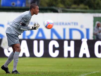 Titular, Dida fez sua estreia como jogador do Internacional Foto: Edu Andrade/Fato Press / Gazeta Press