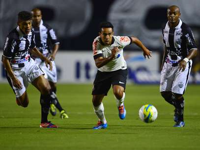 Corinthians liberou Pato e se satisfez com Jadson Foto: Alan Morici / Terra