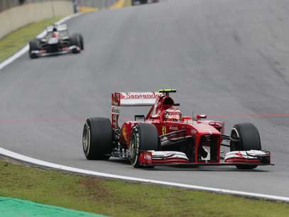 Felipe Massa foi punido com drive-through e se revoltou com a decisão Foto: EFE