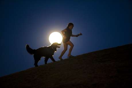 Superlua registrada em Madri, na Espanha