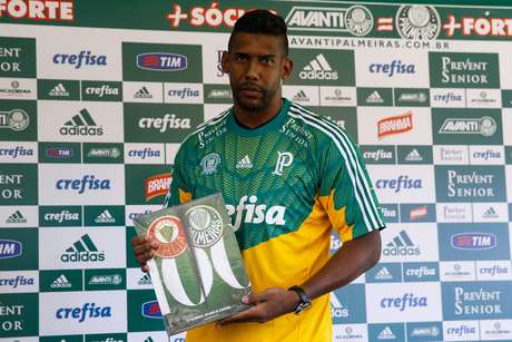 Aranha chega para brigar pela vaga de titular no Palmeiras Foto: Leandro Martins / Futura Press