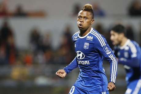 Lyon arrancou empate no segundo tempo e segue na liderança isolada Foto: Stephane Mahe / Reuters