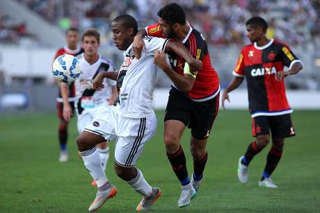 Borges Ã© marcado de perto por Wallace