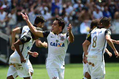 Corinthians deve receber cerca de R$ 6,3 milhões pela venda de Jadson