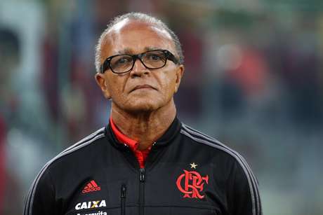 Após a saída de Oswaldo de Oliveira, Jayme de Almeida comandou o Flamengo na Arena da Baixada