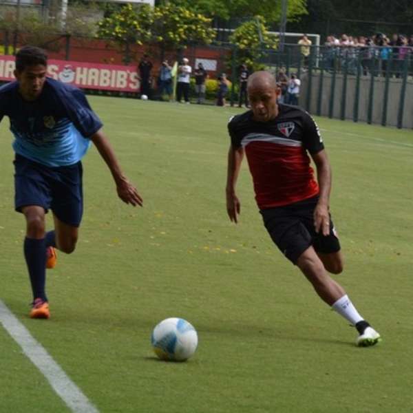 Reservas garantem vitória do São Paulo em jogo-treino - Terra Brasil