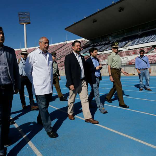 Inspeccionan Estadio Nacional antes del duelo Chile-Perú