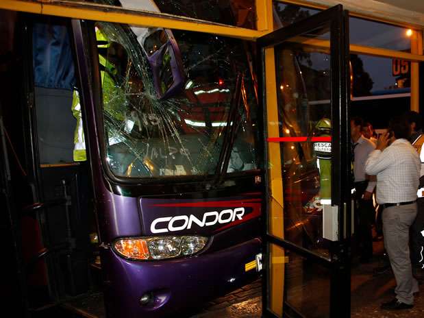 El accidente se produjo pasadas las 20:30 horas. Foto:  / AGENCIA UNO