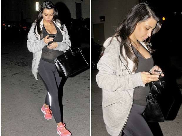 Kim deja ver su 'barriguita' de embarazo. Foto:  / Akm-Gsi