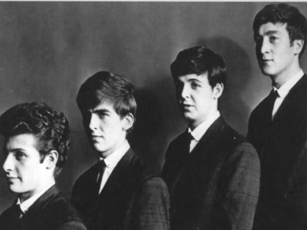 Pete Best, junto a George Harrison, Paul McCartney y John Lennon. Foto: Difusión 