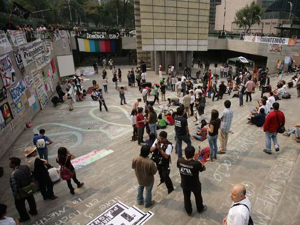 #YoSoy132, ¿dónde están ahora?, ¿escondidos en algún baño?