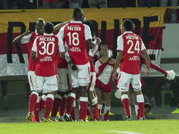 Independiente Santa Fe derrotó a Cúcuta con equipo alterno en la Liga Postobón y recuperó el liderato Foto: Terra