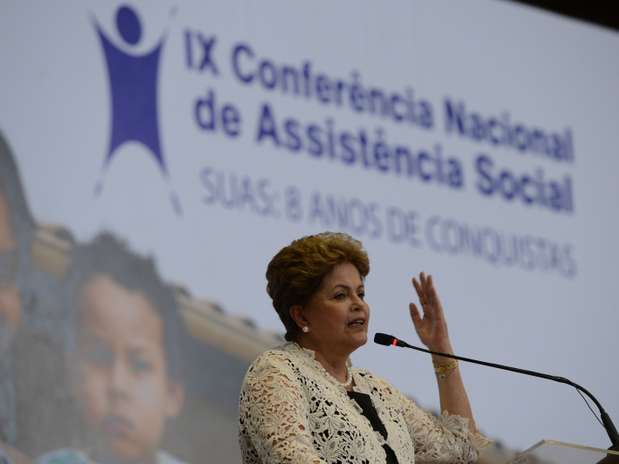 A presidenta Dilma Rousseff participa da abertura da 9ª Conferência Nacional de Assistência Social, no Centro de Convenções Ulysses Guimarães, em Brasília Foto: Fabio Rodrigues Pozzebom / Agência Brasil