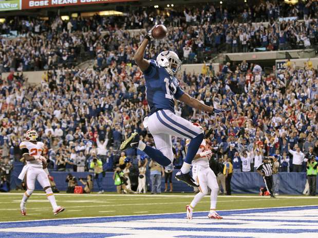 Passe de Luck para touchdown de Hilton (foto) decidiu virada do Indianapolis Colts em casa Foto: AP