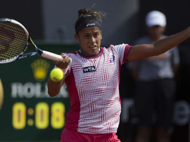 Teliana Pereira ganhou apenas três games em derrota Foto: AP Teliana Pereira ganhou apenas três games em derrota Foto: AP
