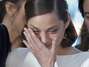 Director James Gray (L), cast members Marion Cotillard (C) and Jeremy Renner (R) pose on the red carpet as they arrive for the screening of the film "The Immigrant" in competition during the 66th Cannes Film Festival in Cannes May 24, 2013.            REUTERS/Jean-Paul Pelissier (FRANCE  - Tags: ENTERTAINMENT) Foto: JEAN-PAUL PELISSIER / REUTERS