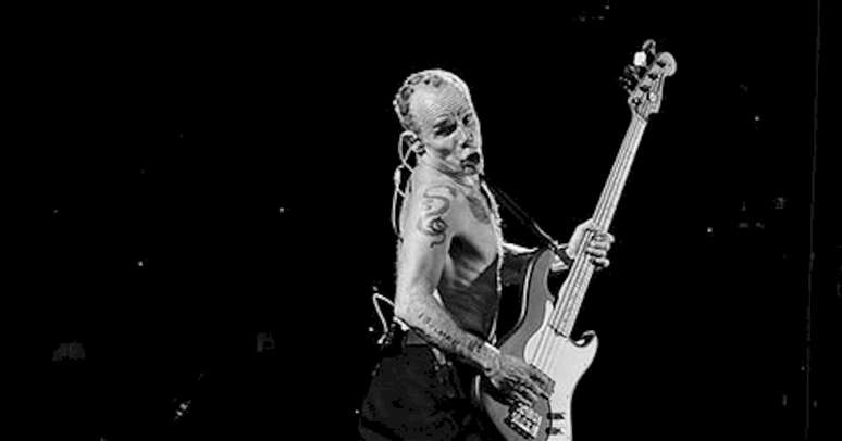 Flea Quer Regravar Lbum Do Red Hot Chili Peppers Do Qual Ele Se Arrepende
