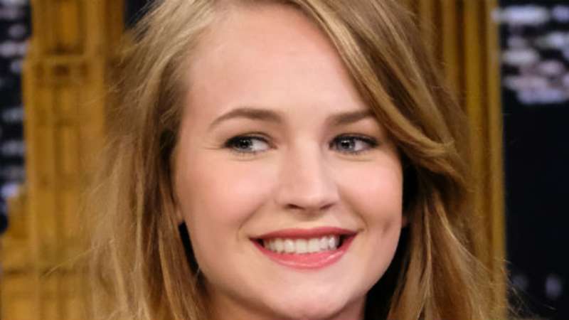 For The People Britt Robertson Entra Para O Elenco De Nova Série