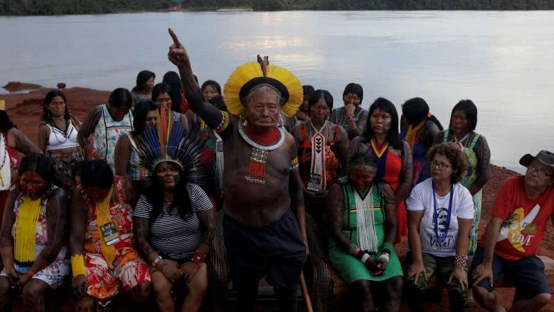 Tribos da Amazônia entram na era digital para defender cultura e floresta
